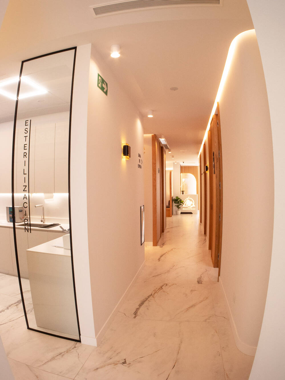 Equipamiento clínica dental Estepa